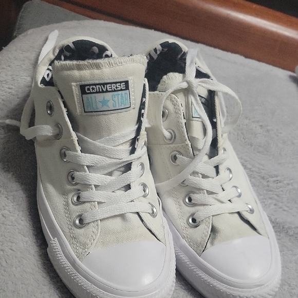 Converse Shoes - Converse Womens White Sneakers
